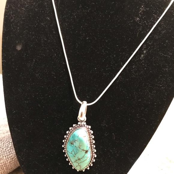 Turquoise pendent 🦋 - Picture 3 of 8
